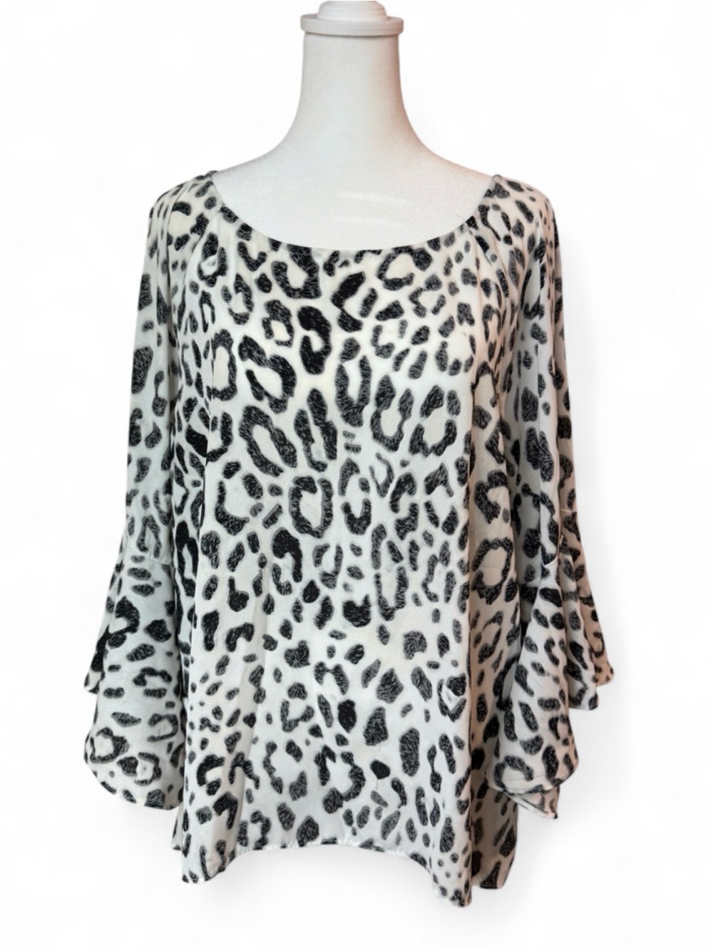 New York & Company Black and White Leopard Scoop Neck Blouse